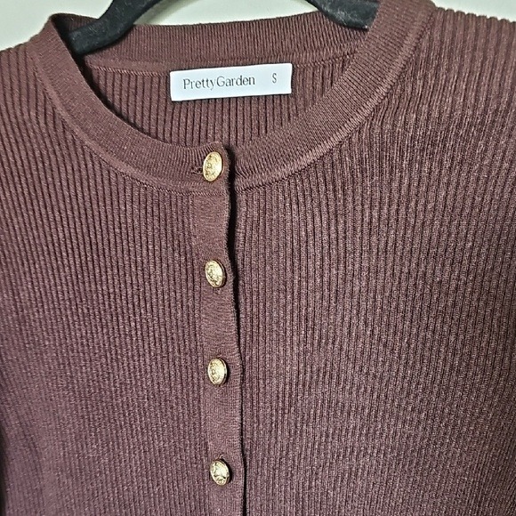 Pretty Garden High Neck Brown Ribbed Gold Button Long Sleeve Stretch Cardigan SM - Picture 3 of 6